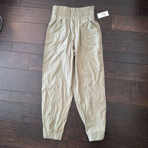 Vanilla Star Juniors Jogger Pants olive drab Size S Elastic Waist Casual
